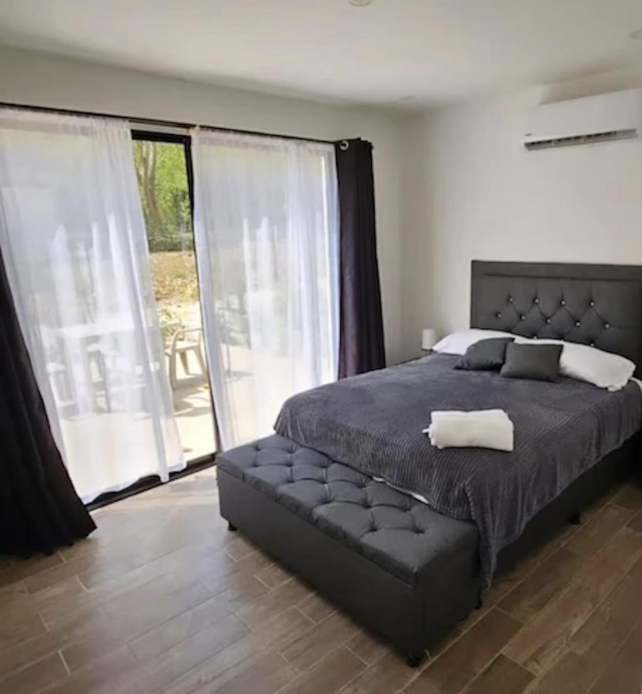 Amalife Beach Club & Hotel 巴鲁岛 外观 照片