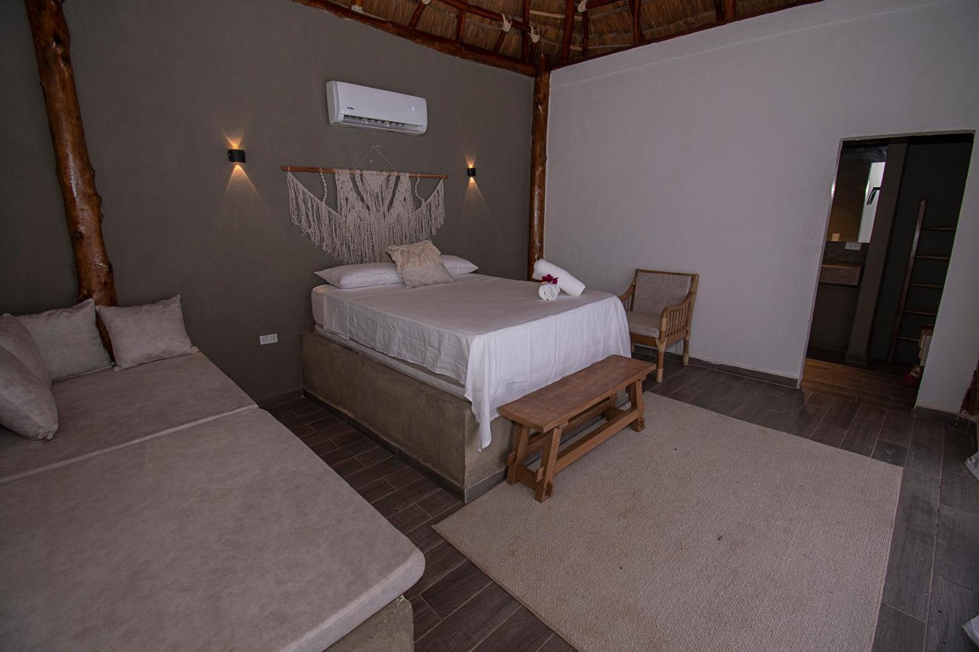 Amalife Beach Club & Hotel 巴鲁岛 外观 照片