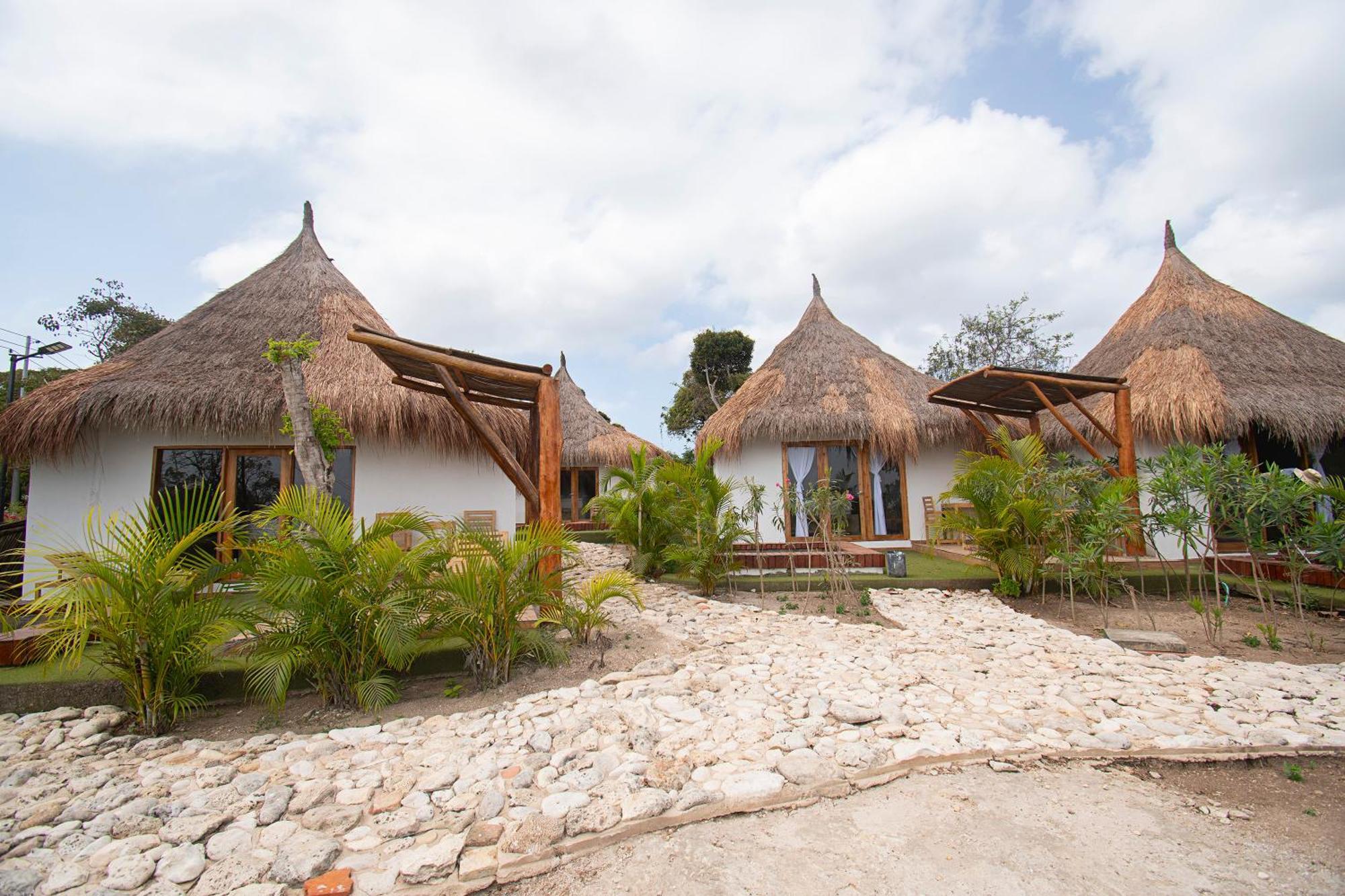 Amalife Beach Club & Hotel 巴鲁岛 外观 照片