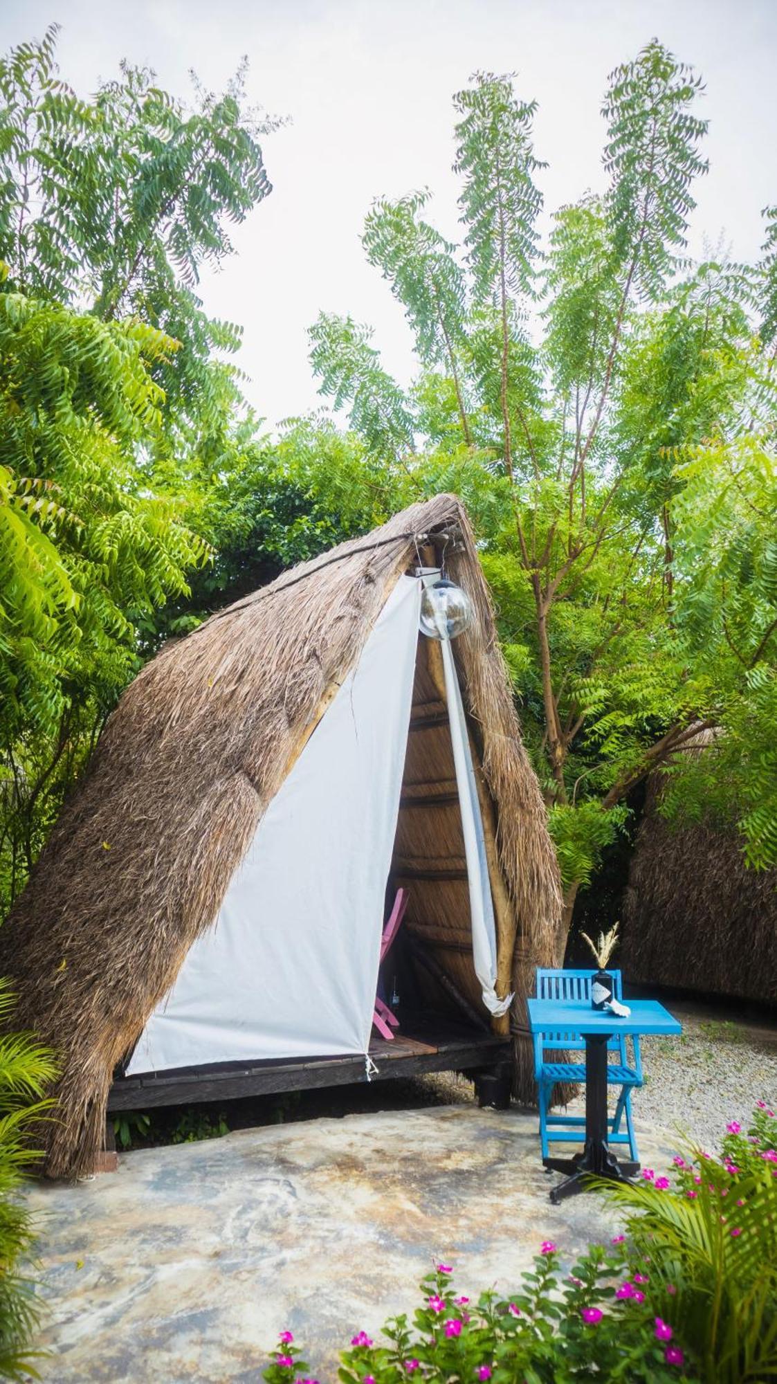 Amalife Beach Club & Hotel 巴鲁岛 外观 照片